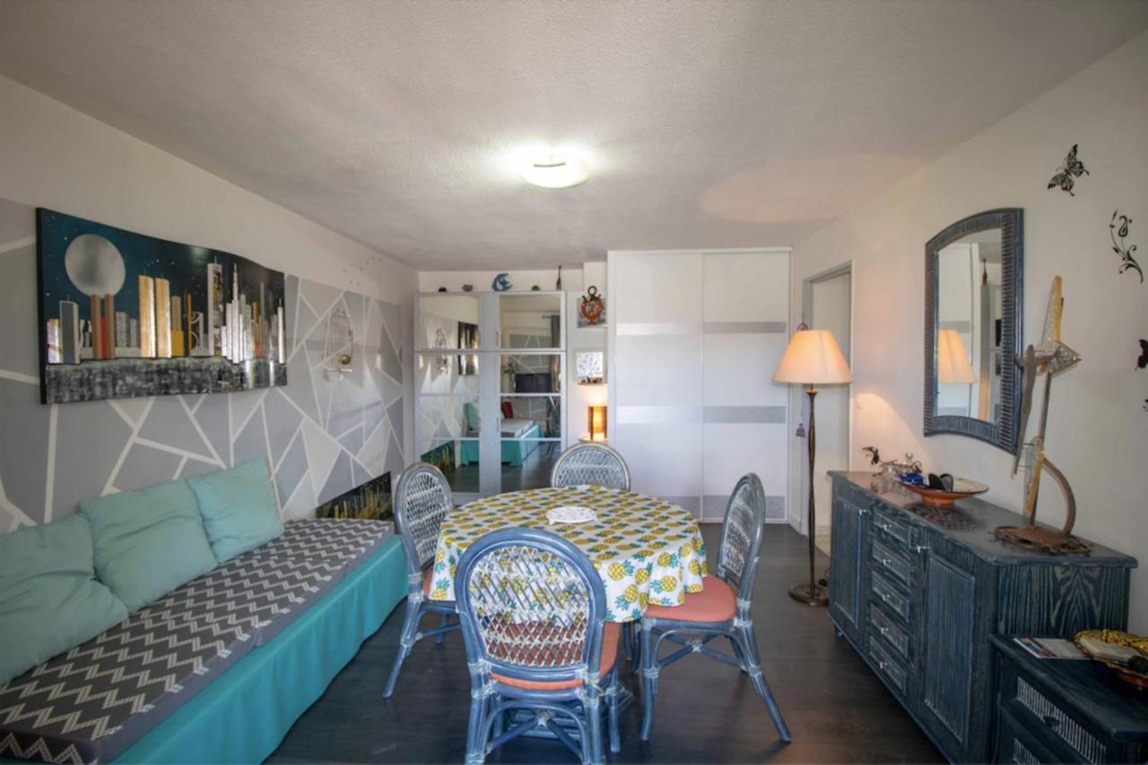 Cosy 35 M2 With Balcony In A Quiet Residence Fréjus 외부 사진